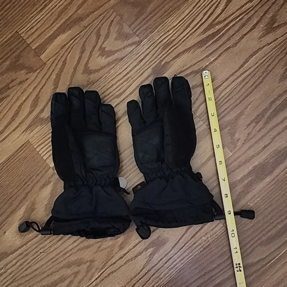 Head snow gloves med has heat pocket on‎ top